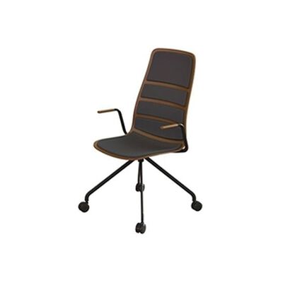 PI C chair high back spiderframe with castors